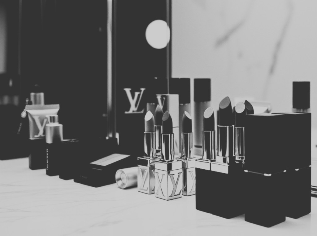 ANÁLISIS LOUIS VUITTON: SU APUESTA DE LUJO EN EL MUNDO DEL&nbsp;MAQUILLAJE